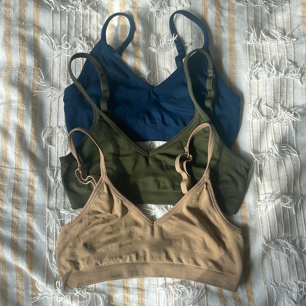 bundle 3 stretchy bralettes